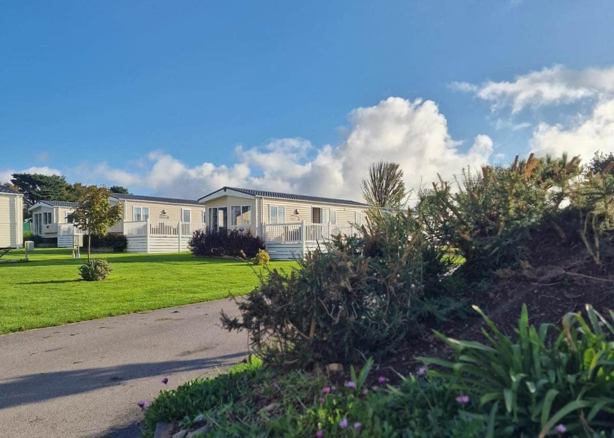 Hendra Park Hotell New Quay Exteriör bild